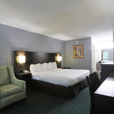 Greenville Inn & Suites Esterno foto