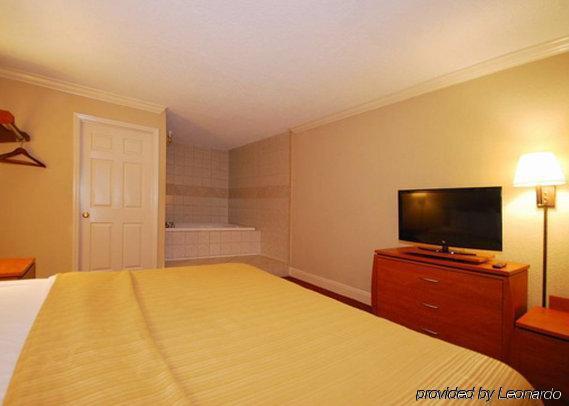 Greenville Inn & Suites Camera foto