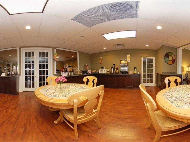 Greenville Inn & Suites Esterno foto