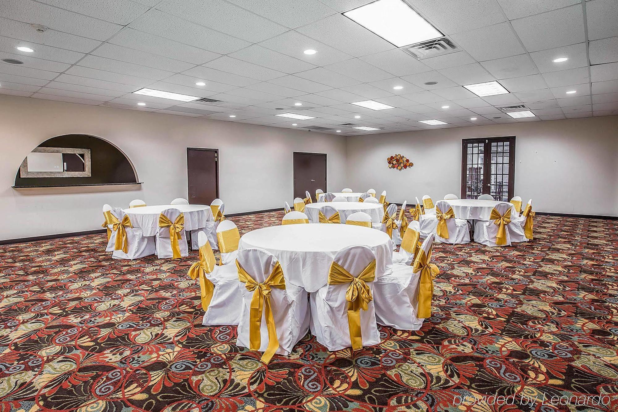 Greenville Inn & Suites Esterno foto