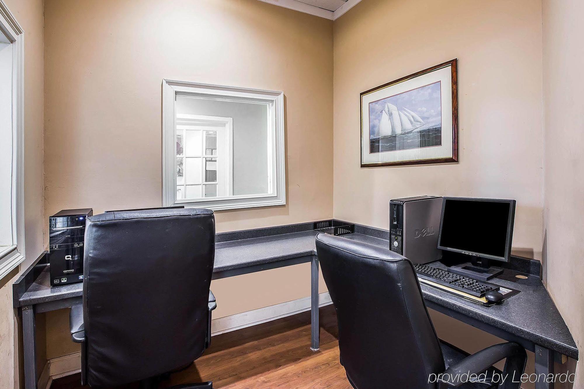 Greenville Inn & Suites Esterno foto