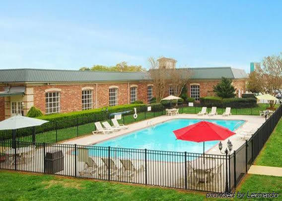 Greenville Inn & Suites Servizi foto