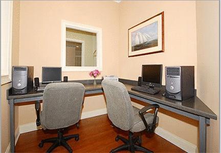 Greenville Inn & Suites Esterno foto
