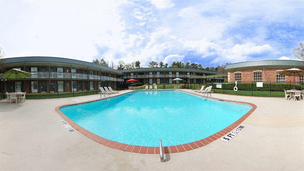 Greenville Inn & Suites Esterno foto